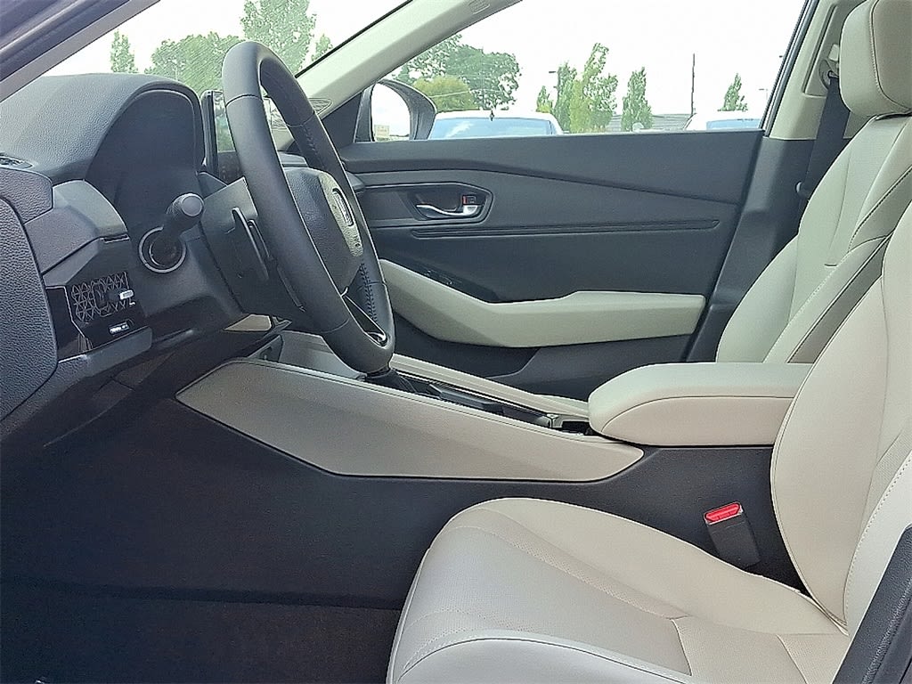 Thumbnail: 2025 Honda Accord - 9