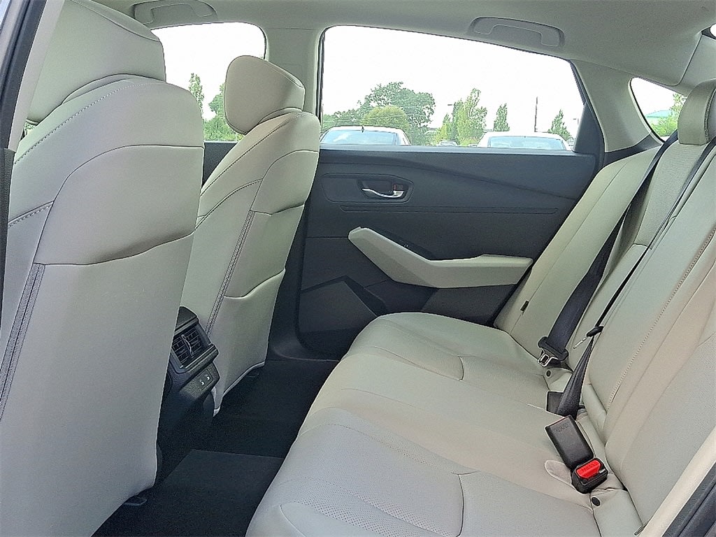 Thumbnail: 2025 Honda Accord - 10