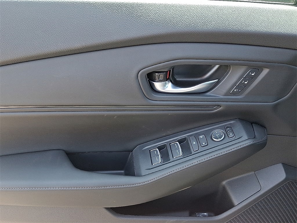 Thumbnail: 2025 Honda Accord - 14