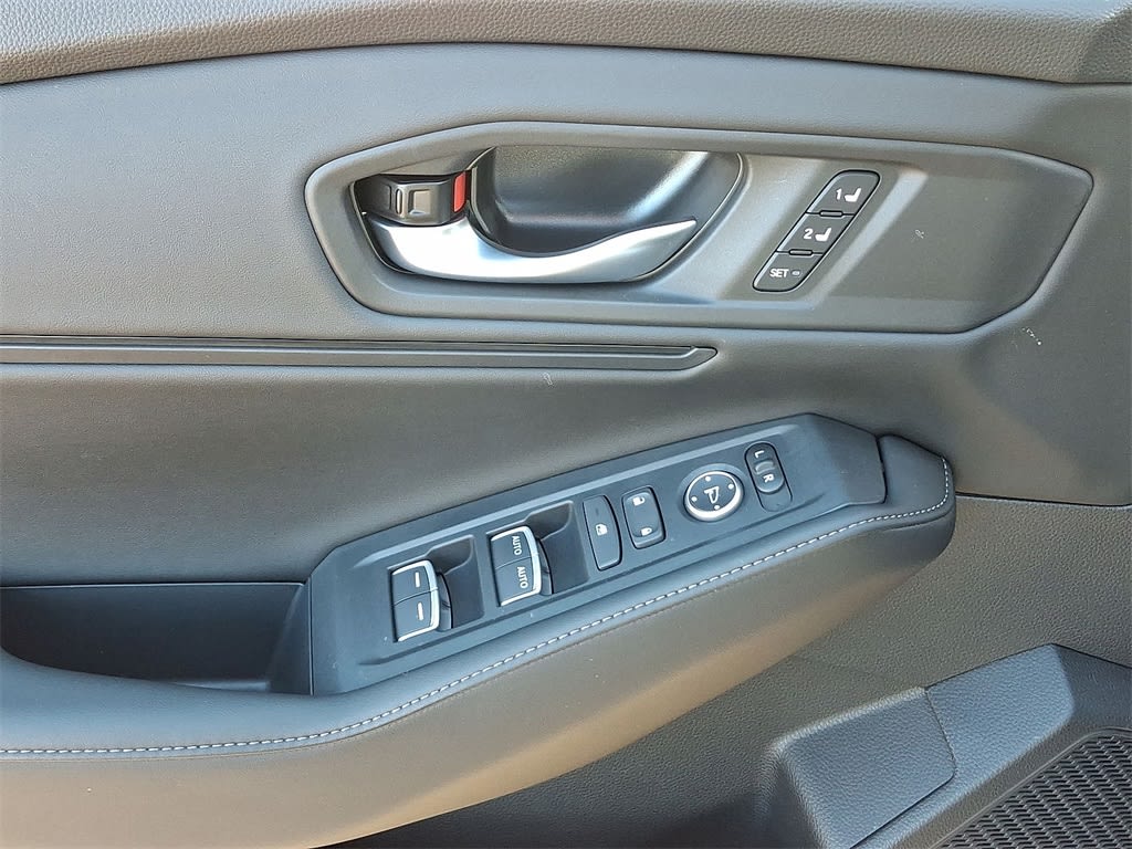 Thumbnail: 2025 Honda Accord - 17