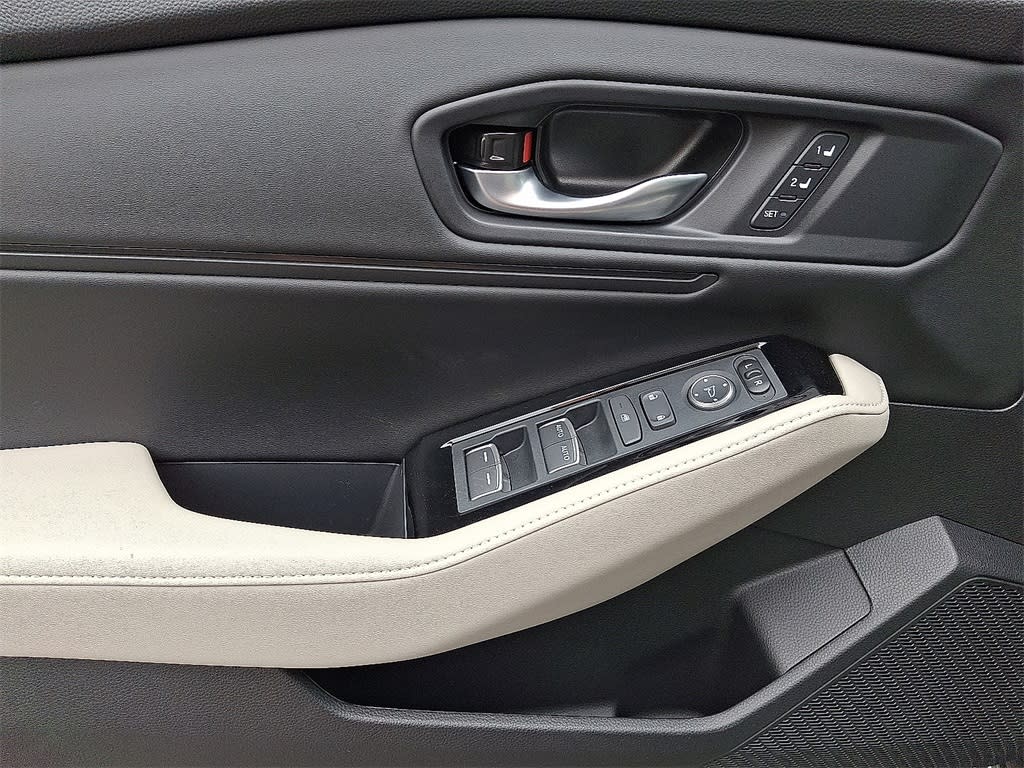 Thumbnail: 2025 Honda Accord - 16