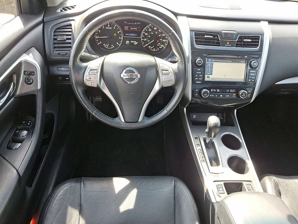 2015 Nissan Altima SL 9