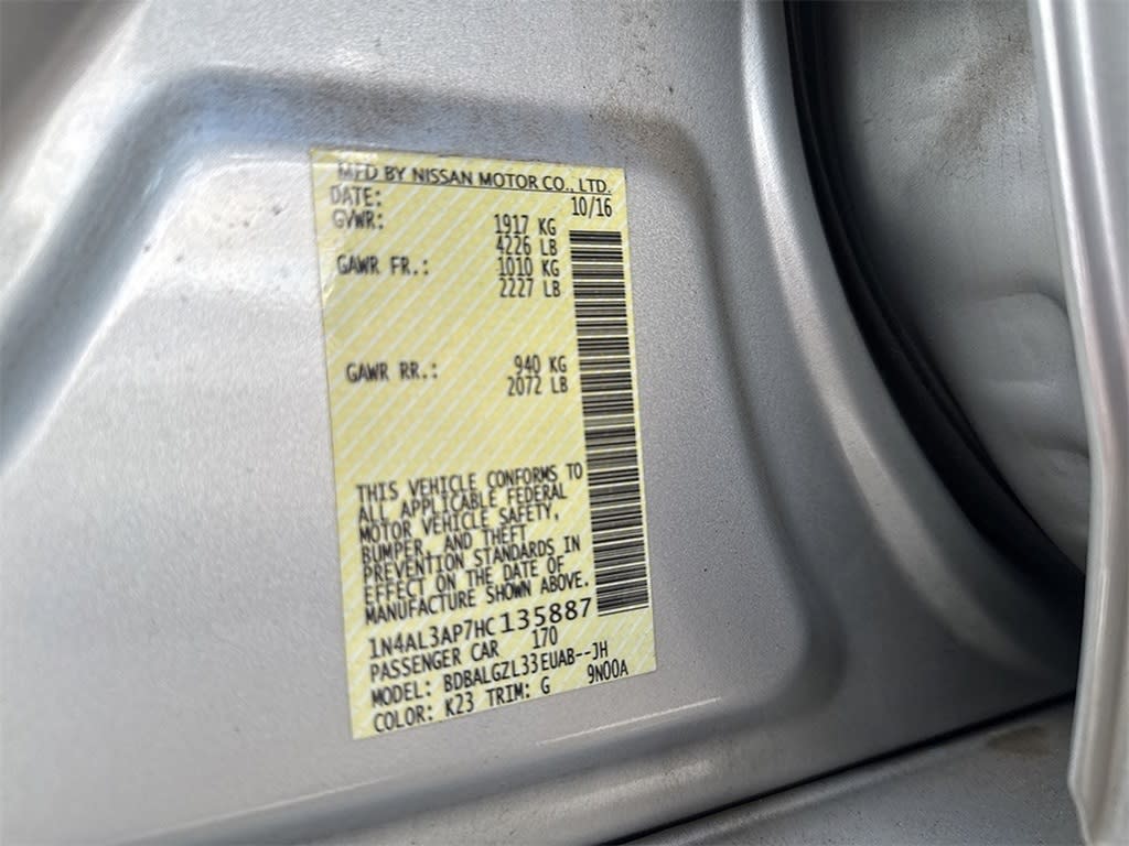 Thumbnail: 2017 Nissan Altima - 10