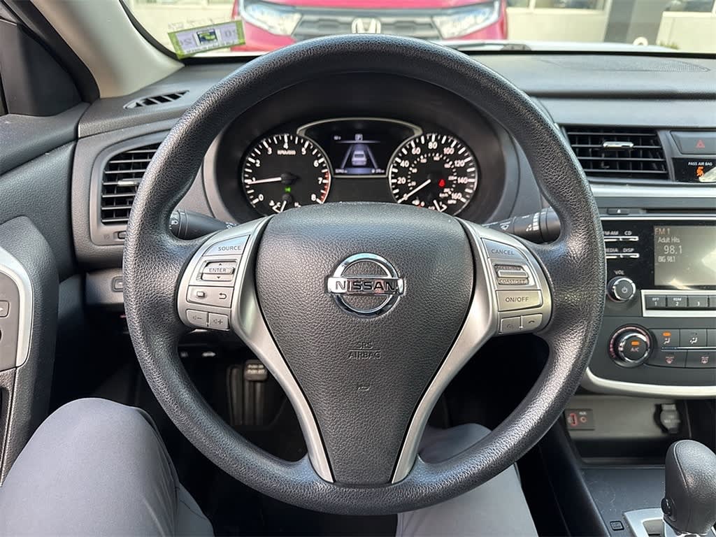 Thumbnail: 2017 Nissan Altima - 2