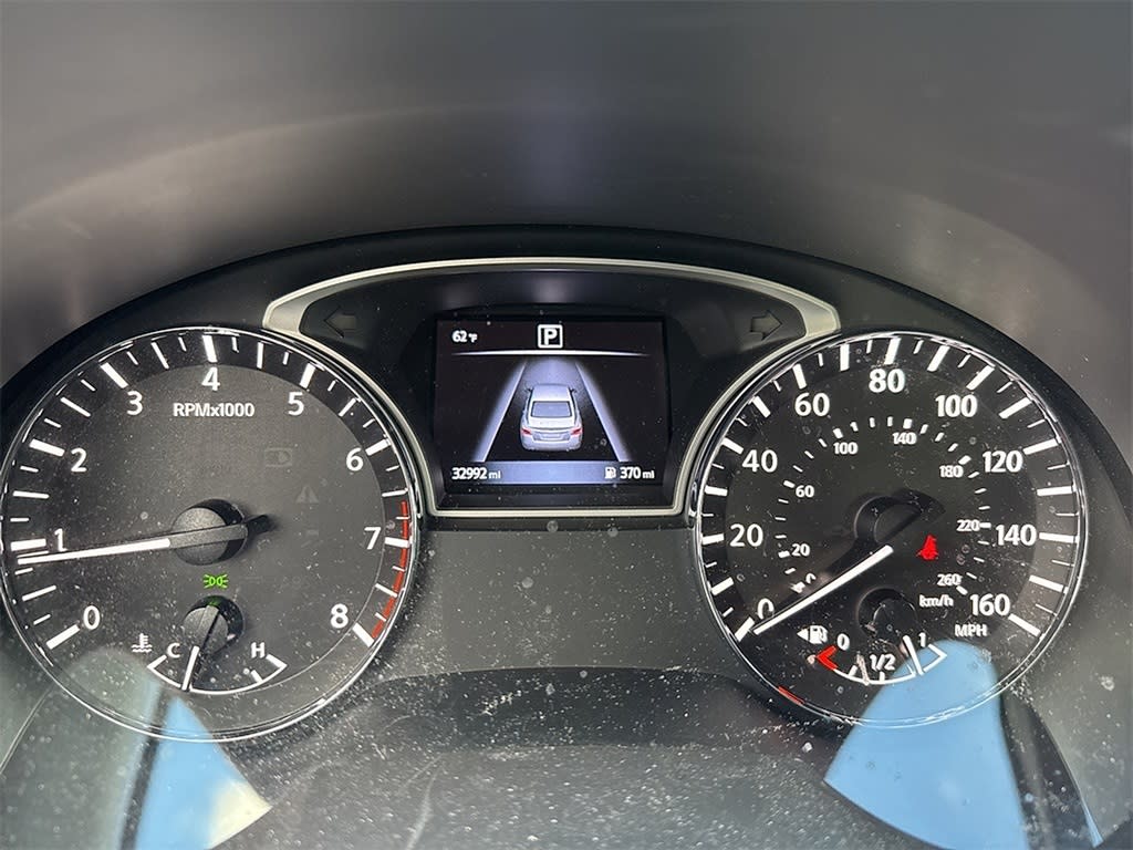 Thumbnail: 2017 Nissan Altima - 9