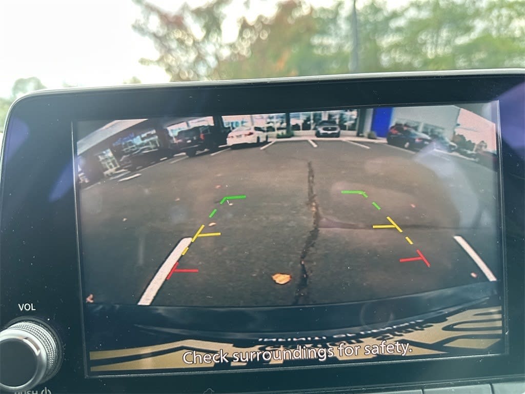 Thumbnail: 2019 Nissan Altima - 11