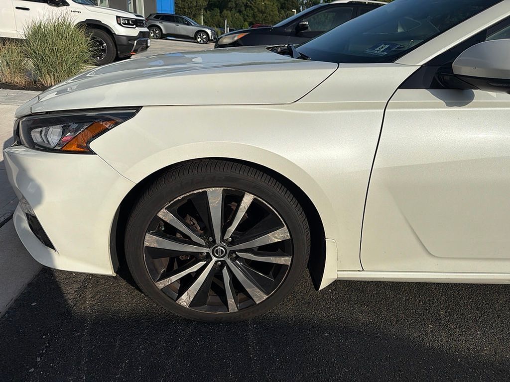 Thumbnail: 2019 Nissan Altima - 7