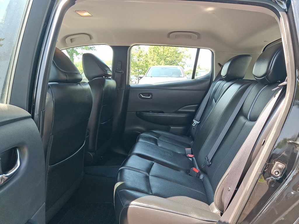 Thumbnail: 2019 Nissan Leaf - 10
