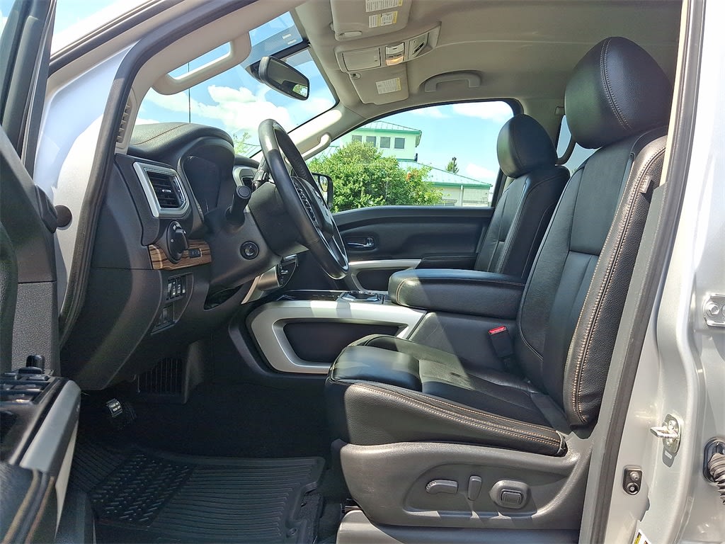 Thumbnail: 2017 Nissan Titan - 8