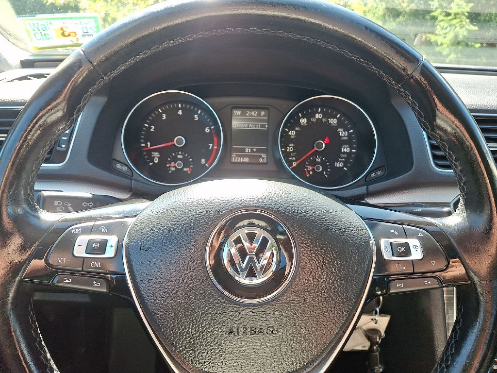 Thumbnail: 2016 Volkswagen Passat - 19