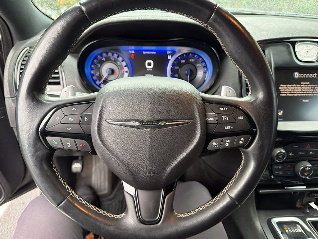 Thumbnail: 2015 Chrysler 300 - 2