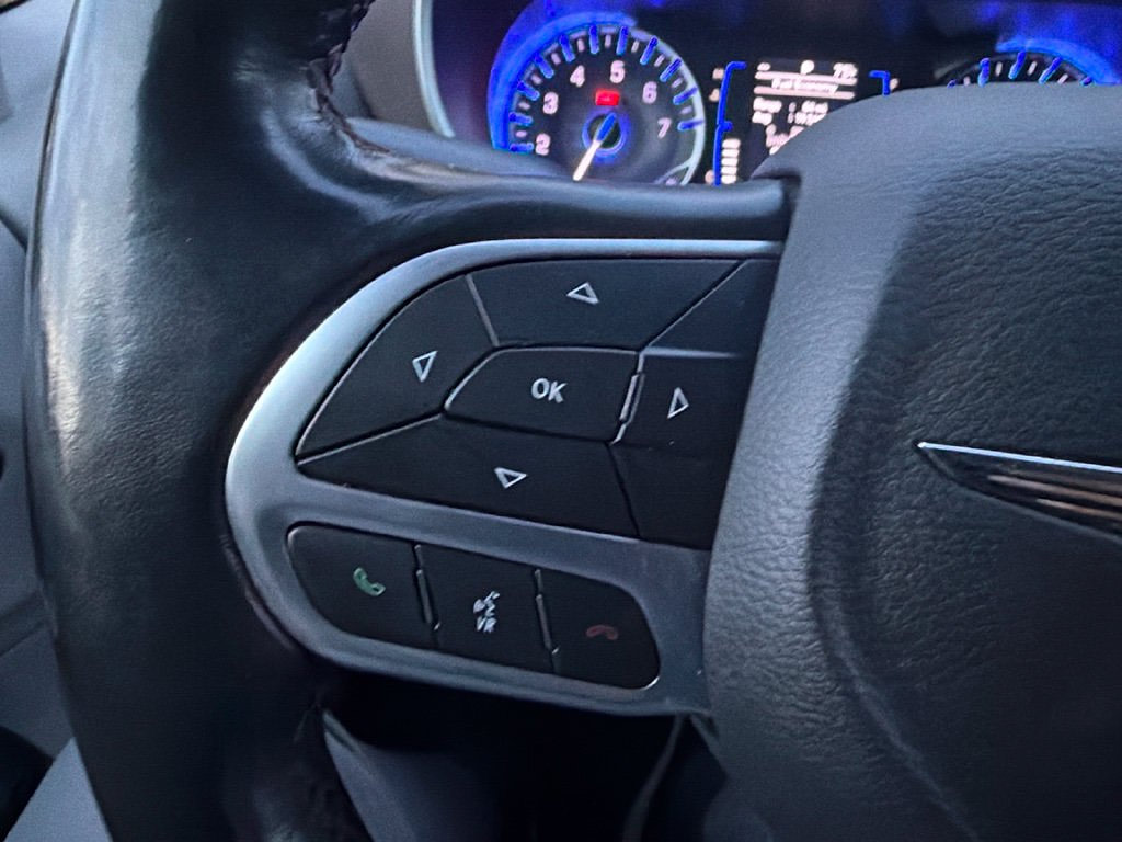 Thumbnail: 2019 Chrysler Pacifica - 19