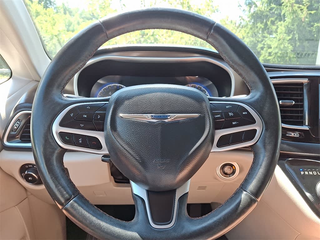 Thumbnail: 2017 Chrysler Pacifica - 2