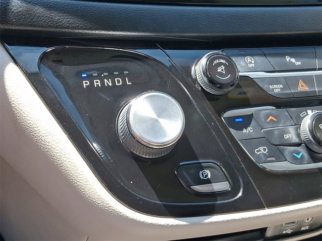 Thumbnail: 2017 Chrysler Pacifica - 13