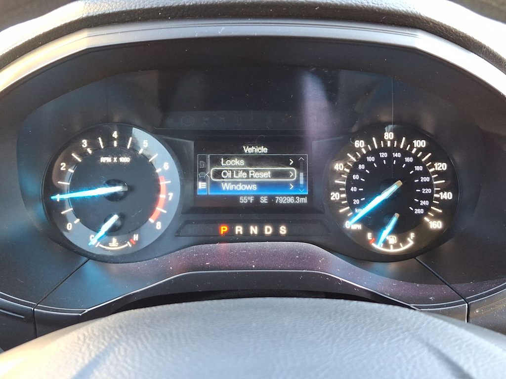 2017 Ford Edge SE 14