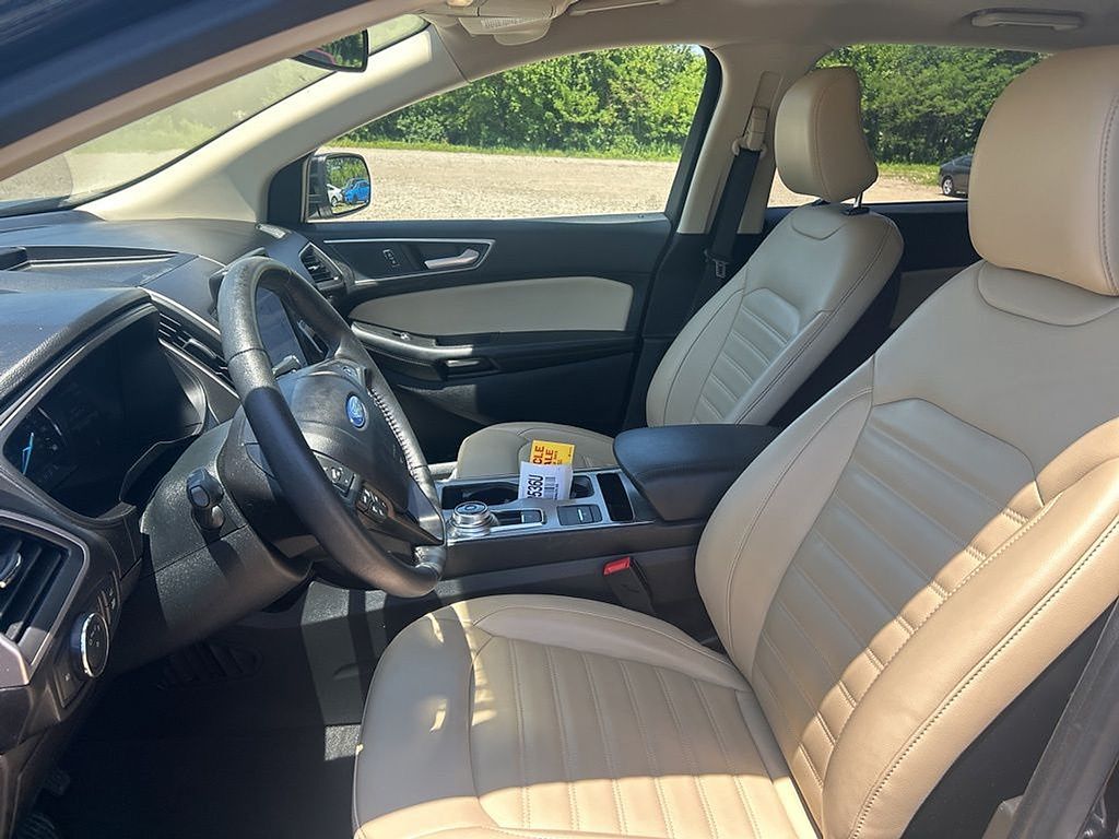 Thumbnail: 2022 Ford Edge - 7