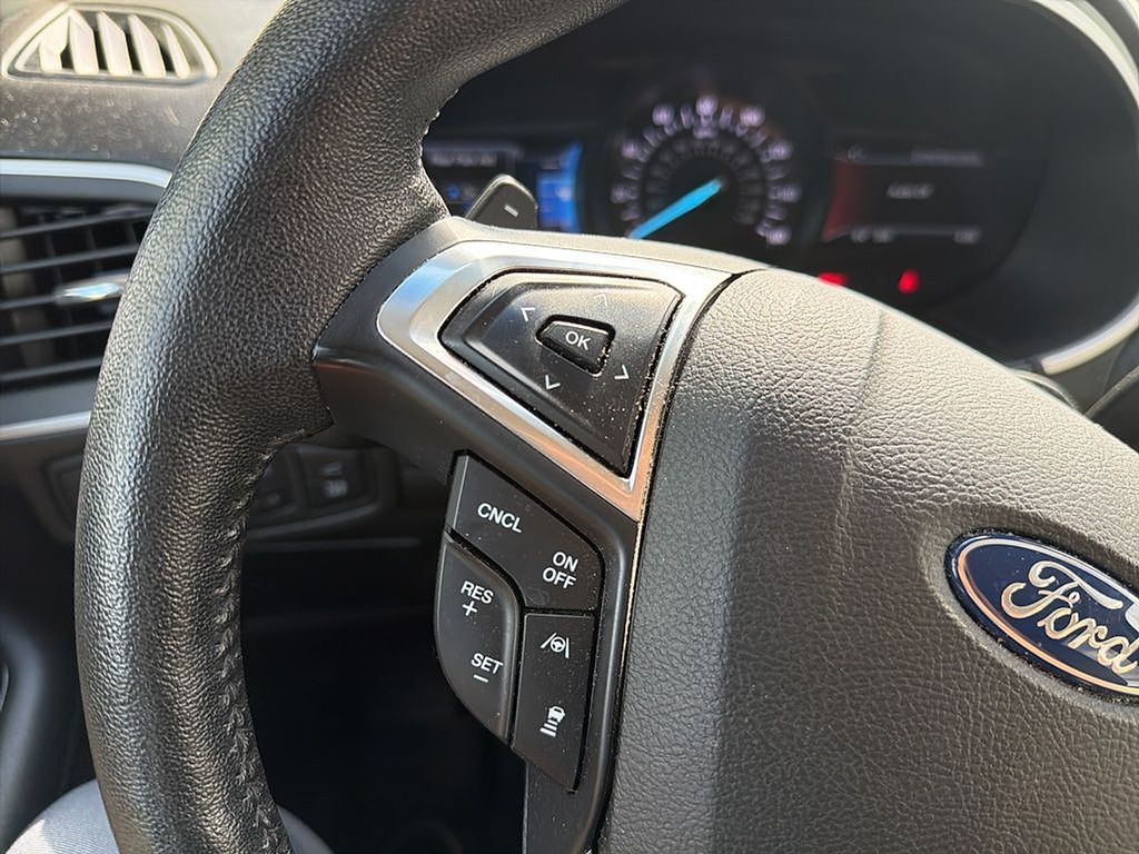 Thumbnail: 2020 Ford Edge - 20