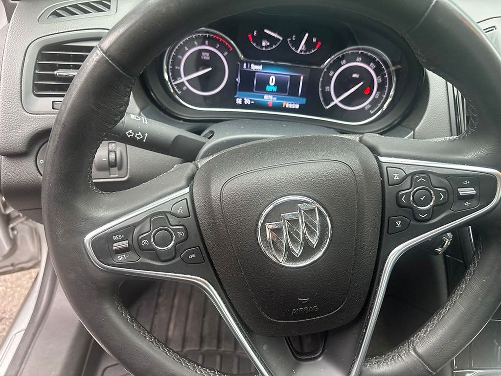 Thumbnail: 2017 Buick Regal - 16