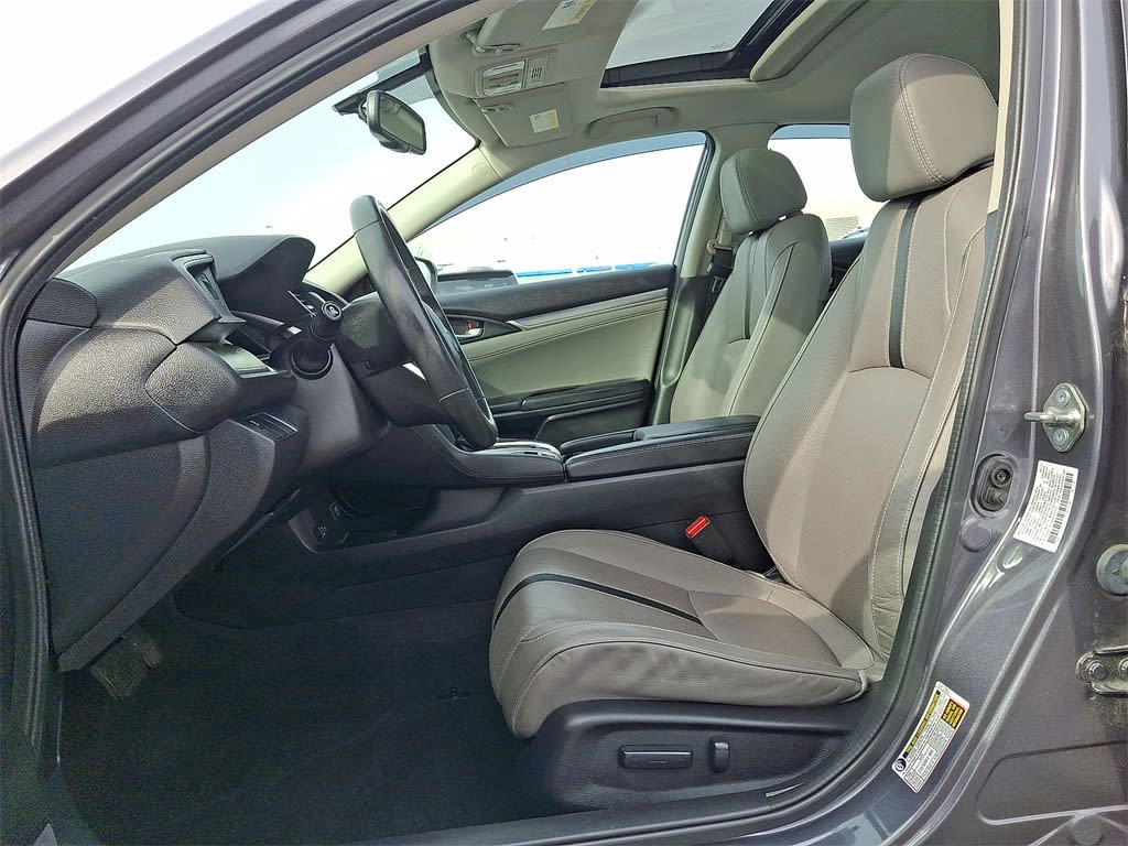 Thumbnail: 2017 Honda Civic - 8