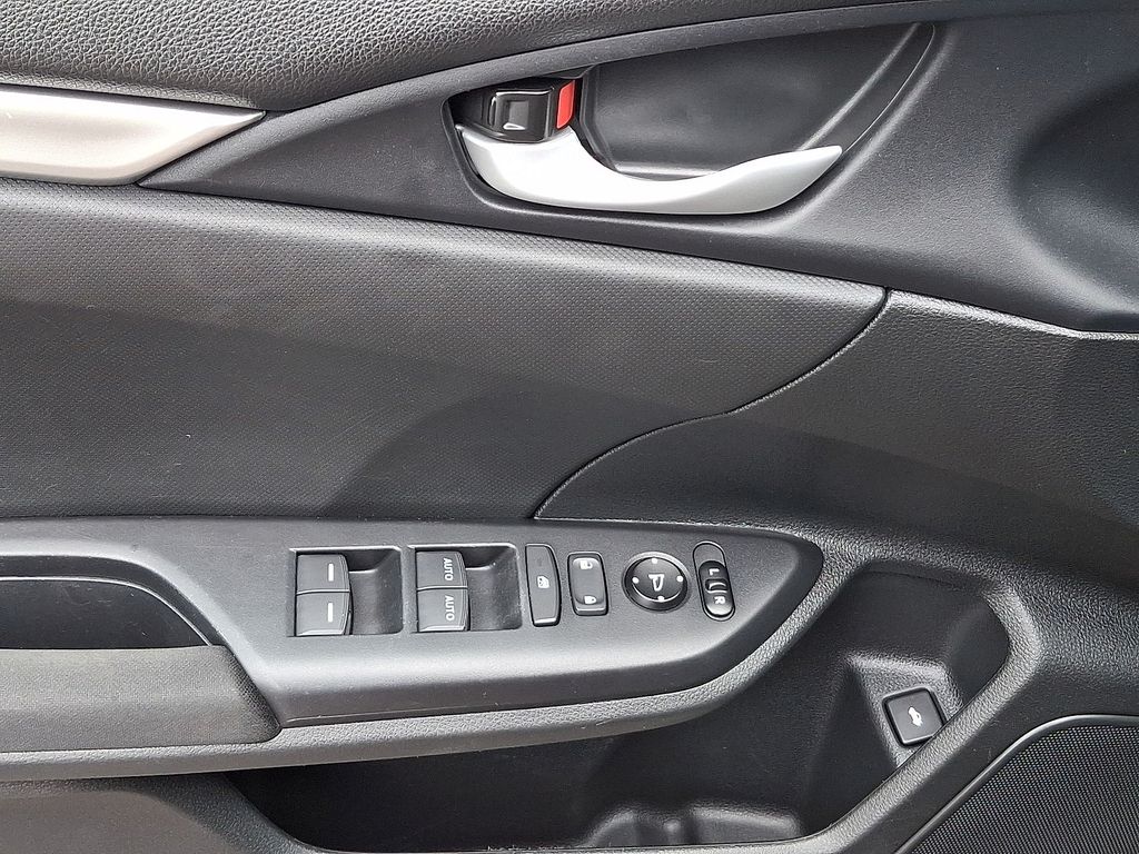 Thumbnail: 2019 Honda Civic - 17