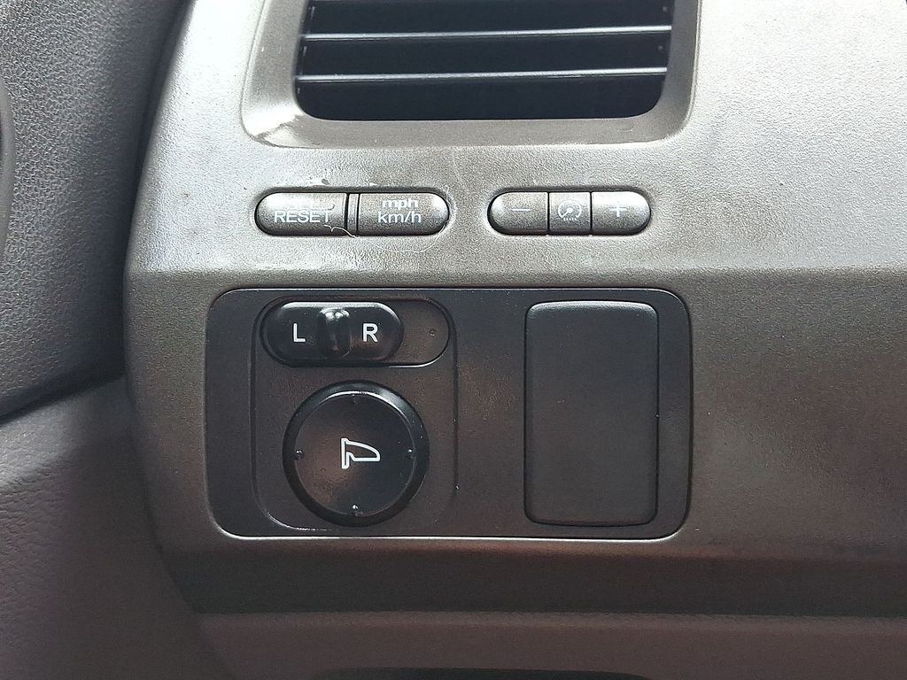 Thumbnail: 2009 Honda Civic - 18