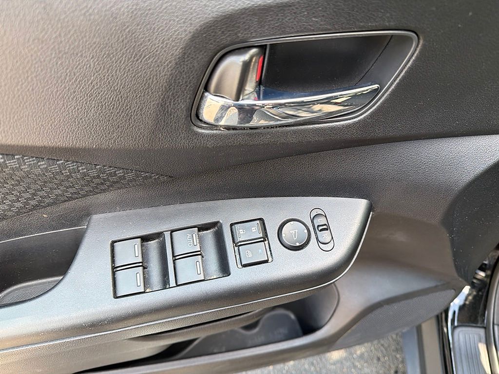 Thumbnail: 2015 Honda CR-V - 16