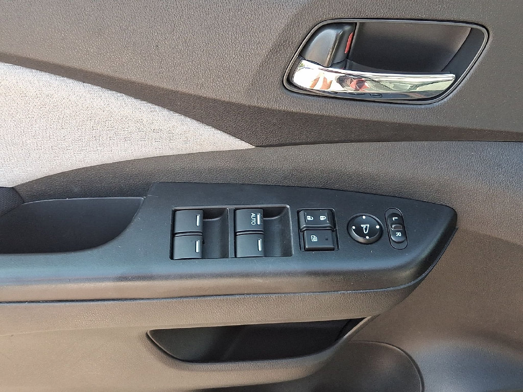 Thumbnail: 2015 Honda CR-V - 18