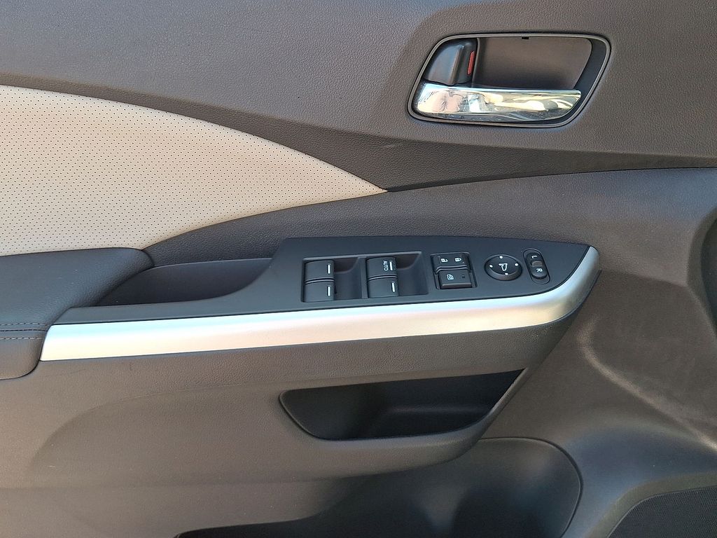 Thumbnail: 2015 Honda CR-V - 17