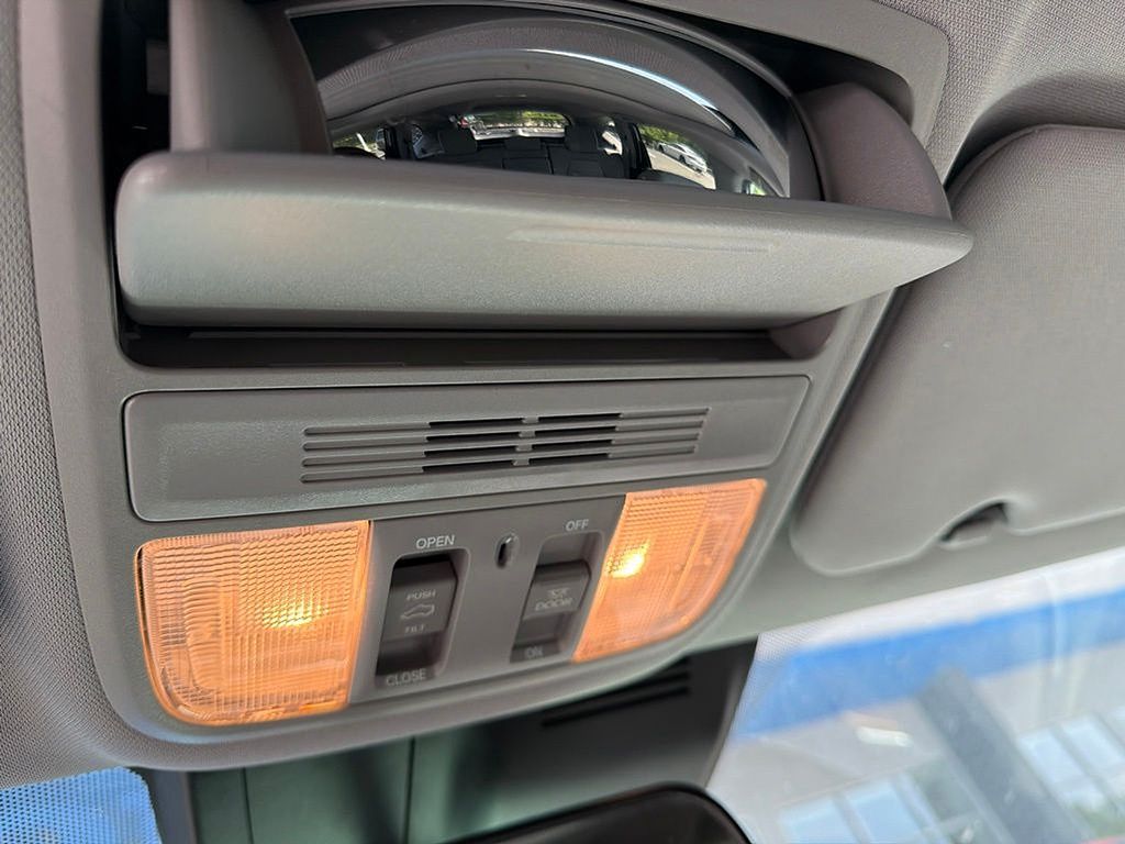 Thumbnail: 2021 Honda CR-V - 21