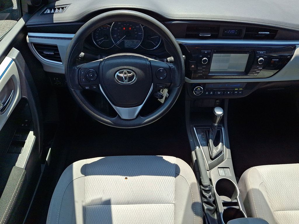 Thumbnail: 2016 Toyota Corolla - 2