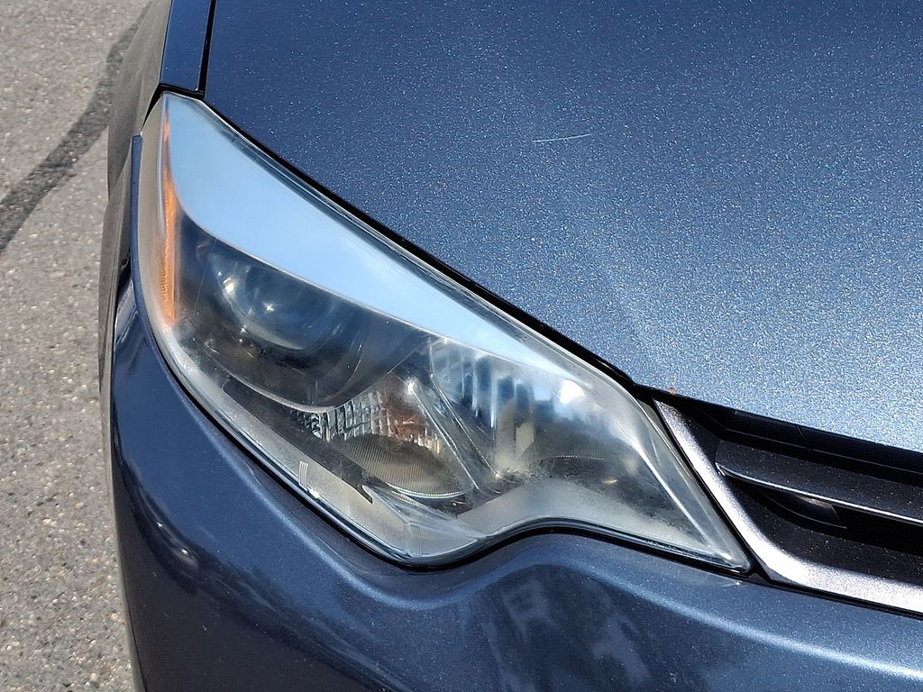 Thumbnail: 2016 Toyota Corolla - 27