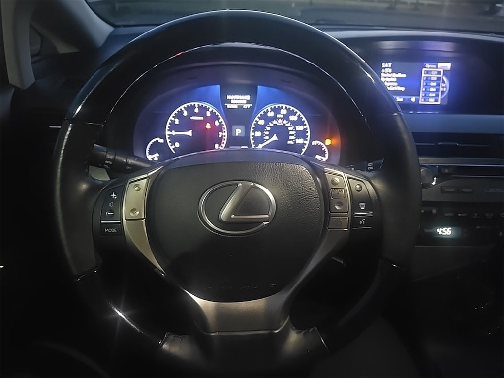 Thumbnail: 2015 Lexus RX - 2