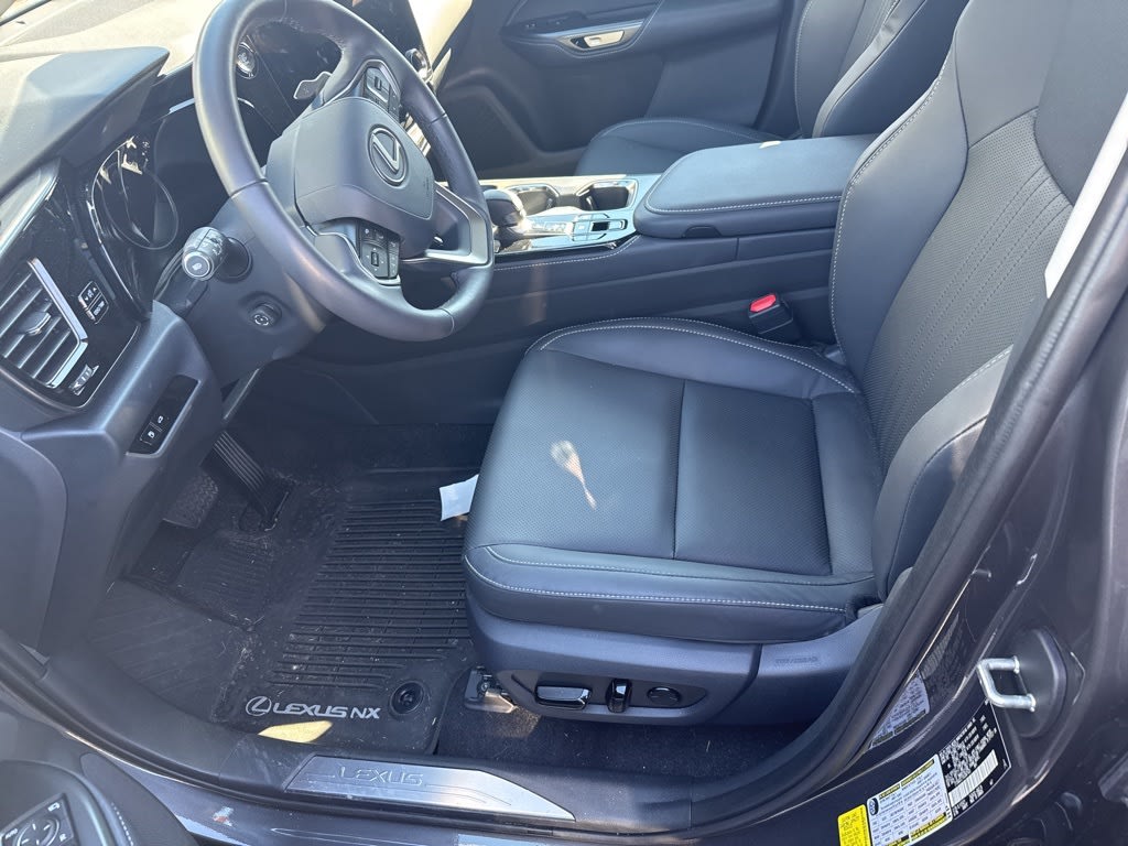 Thumbnail: 2025 Lexus ES - 7