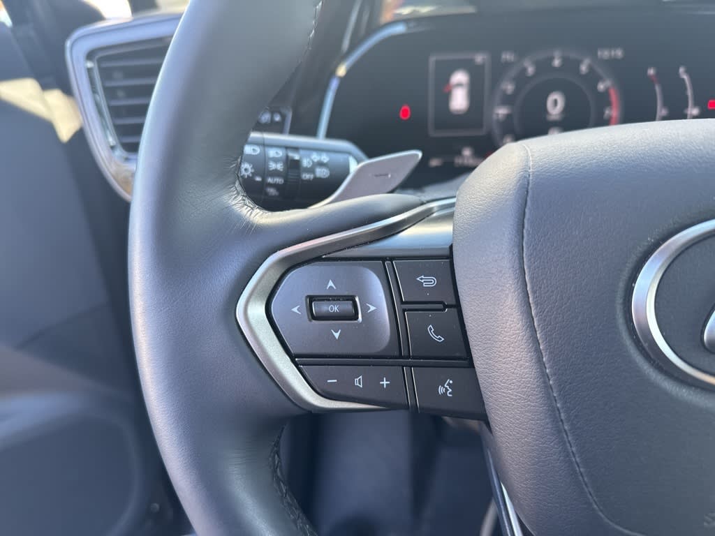 Thumbnail: 2025 Lexus ES - 14