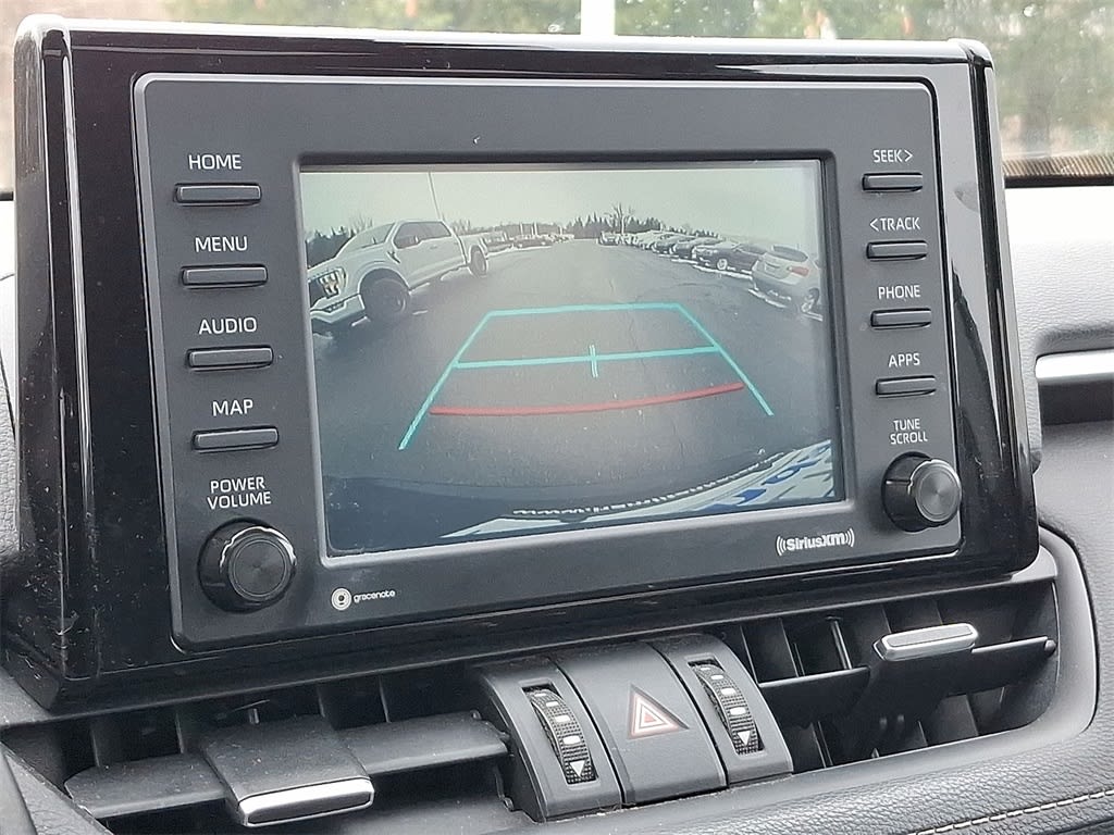 Thumbnail: 2022 Toyota RAV4 - 20