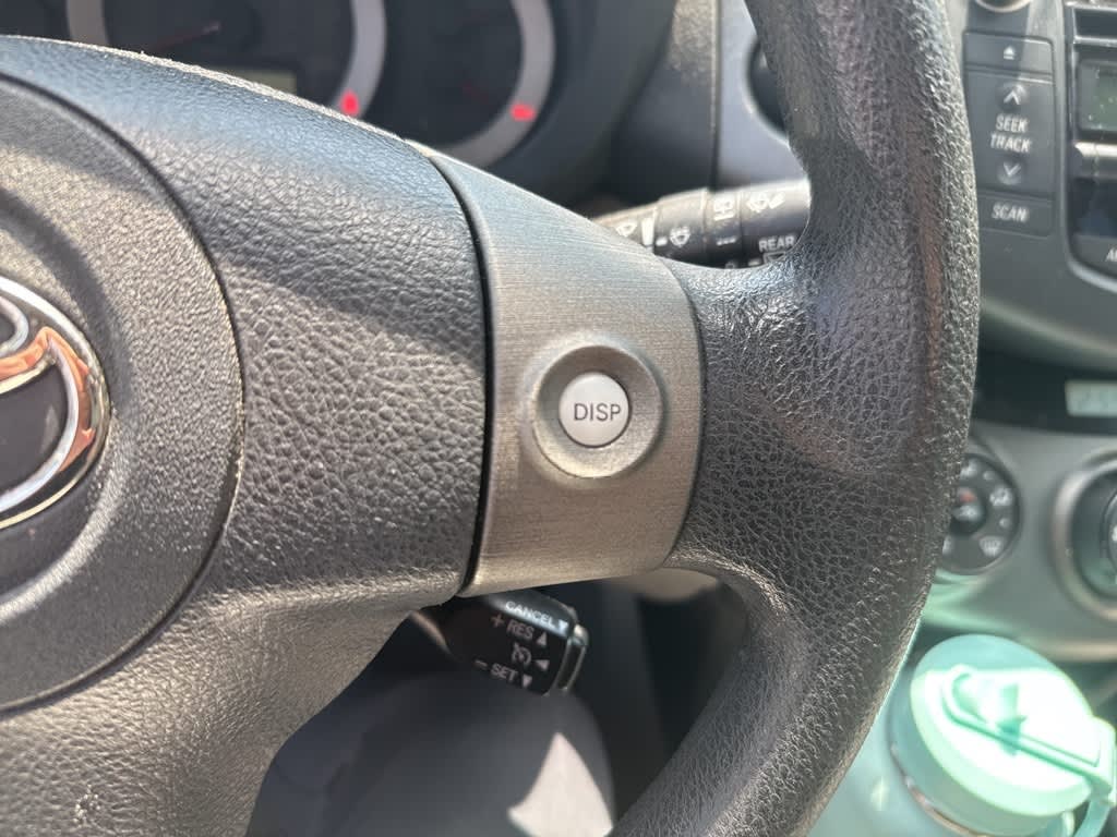 Thumbnail: 2011 Toyota RAV4 - 13