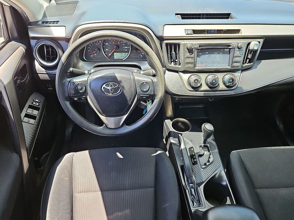 Thumbnail: 2015 Toyota RAV4 - 30