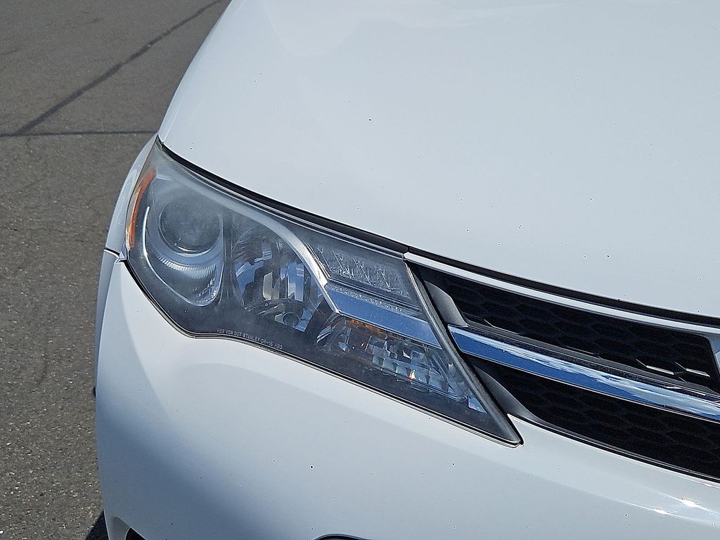 Thumbnail: 2015 Toyota RAV4 - 34
