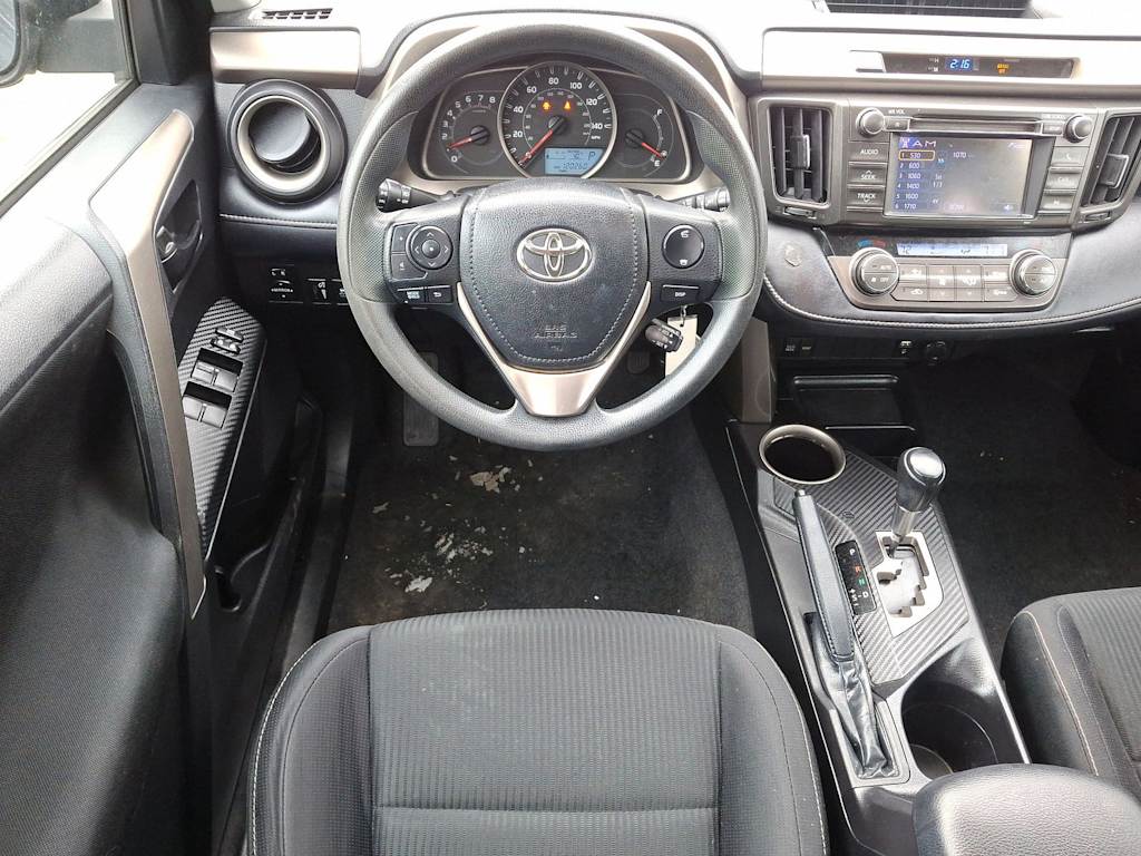 2013 Toyota RAV4 XLE 2