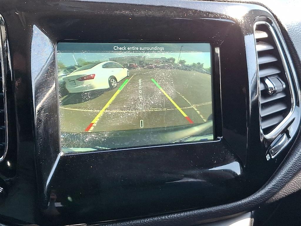 2018 Jeep Compass Latitude 18