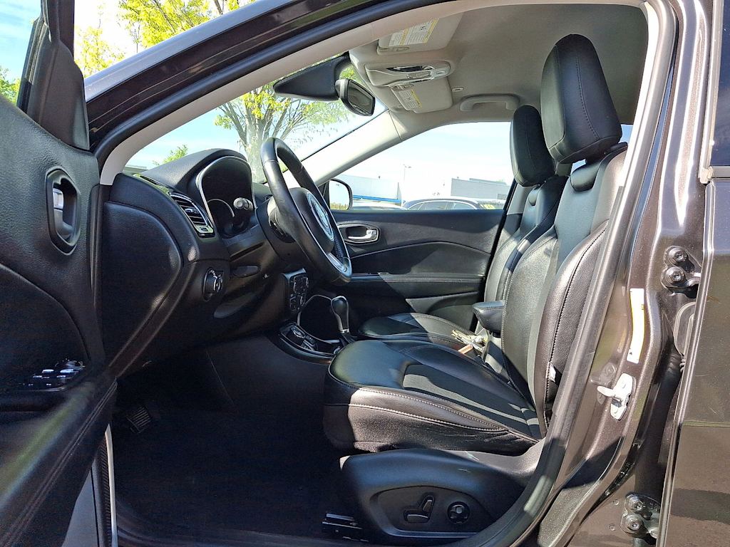 2018 Jeep Compass Latitude 9