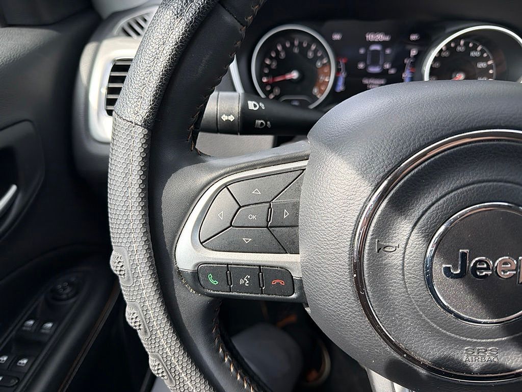 Thumbnail: 2018 Jeep Compass - 18