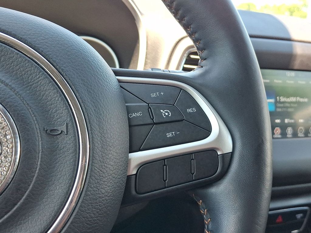 Thumbnail: 2018 Jeep Compass - 21