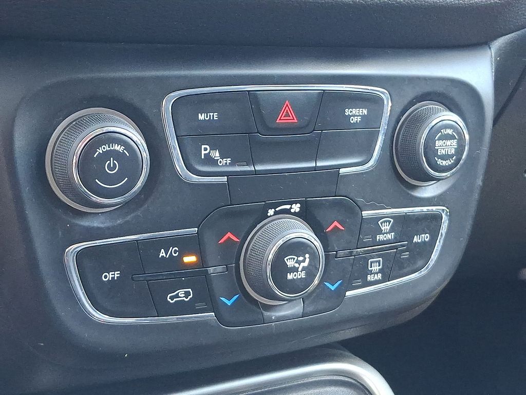 Thumbnail: 2018 Jeep Compass - 22