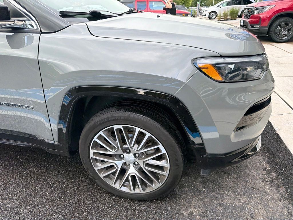 Thumbnail: 2022 Jeep Compass - 6