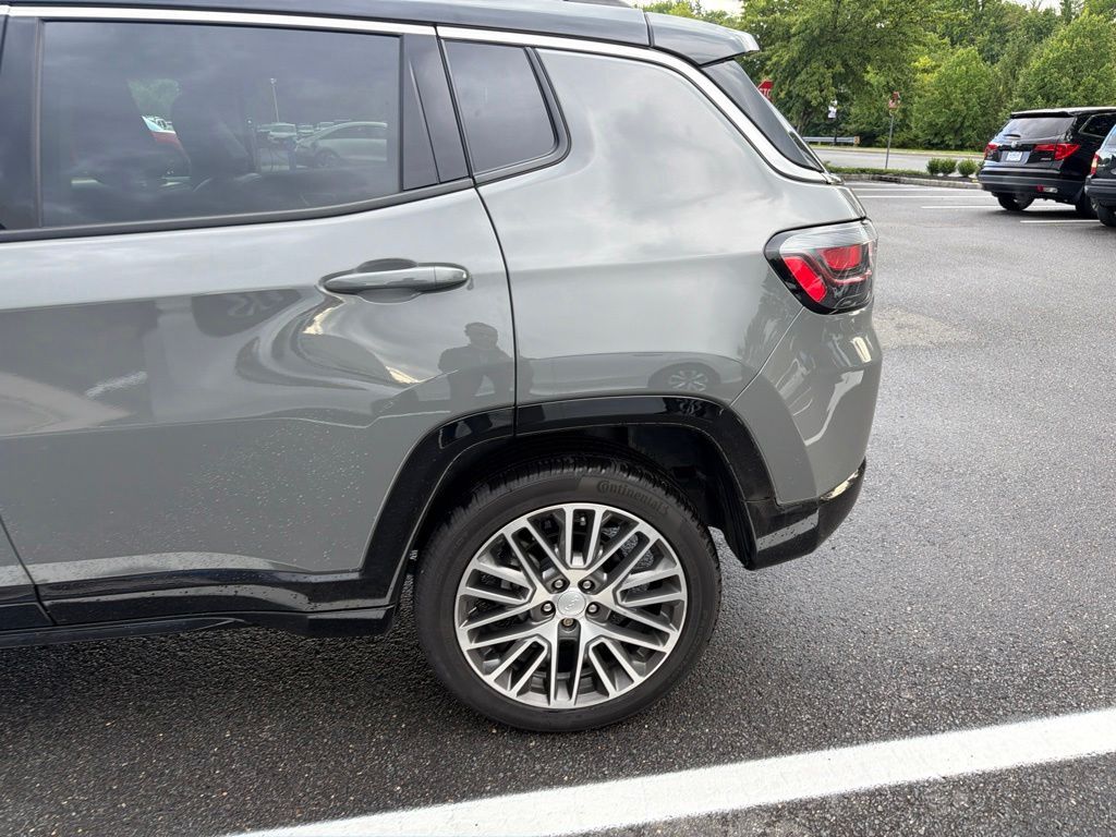 Thumbnail: 2022 Jeep Compass - 15
