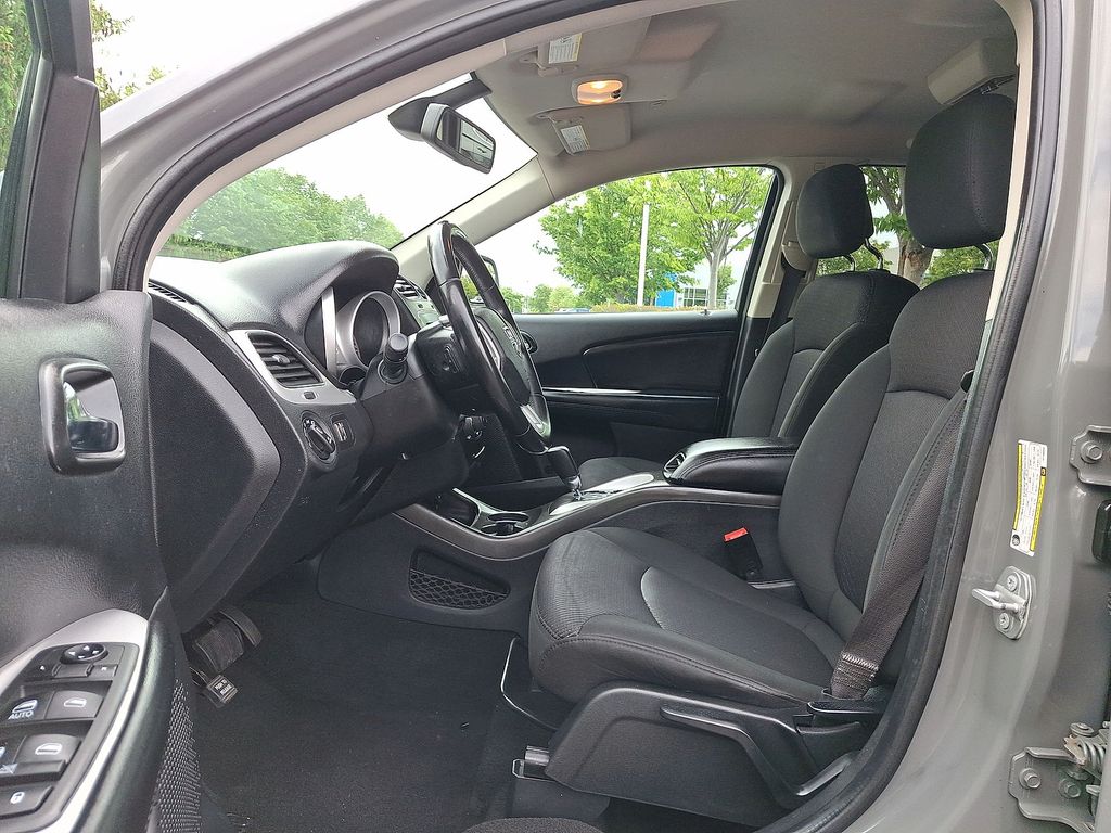 Thumbnail: 2019 Dodge Journey - 9