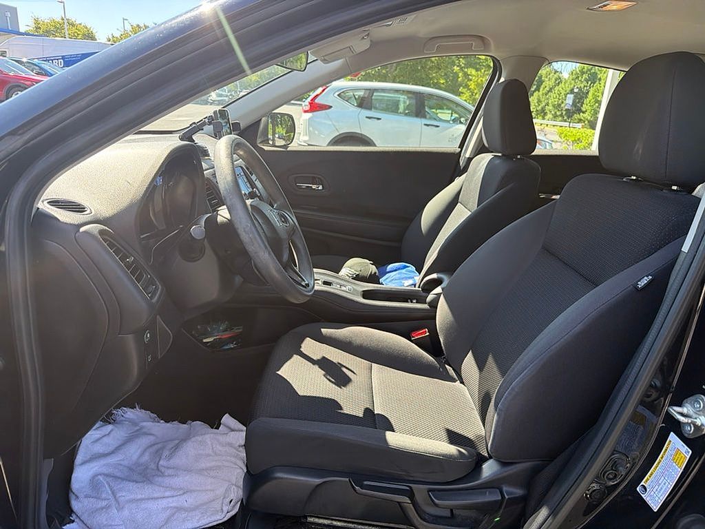Thumbnail: 2019 Honda HR-V - 8