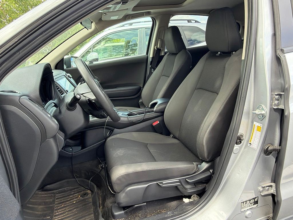Thumbnail: 2022 Honda HR-V - 8