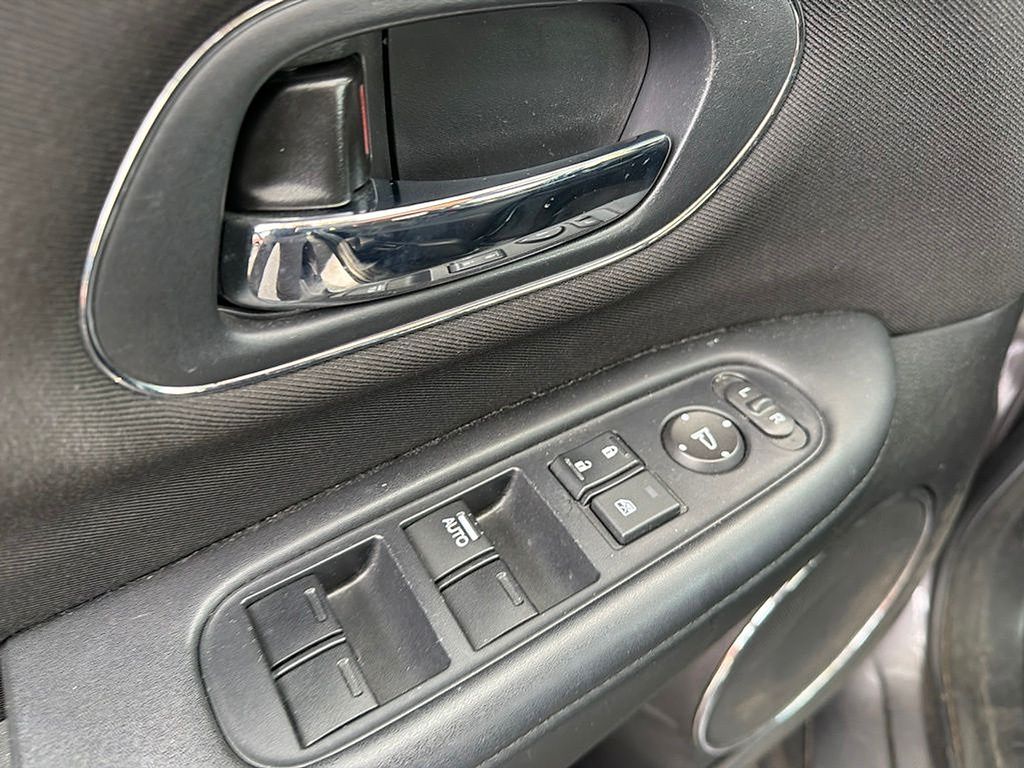 Thumbnail: 2017 Honda HR-V - 16